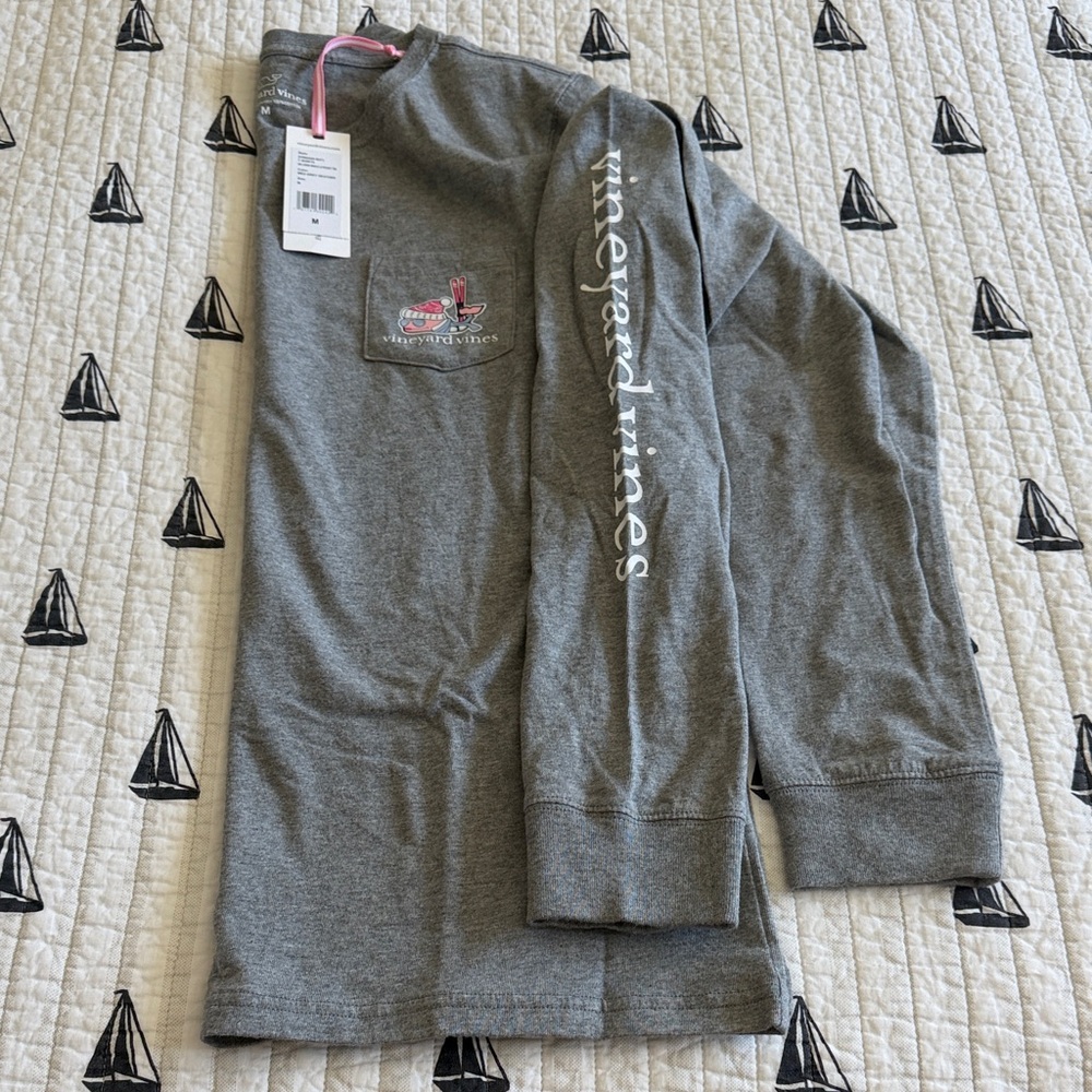 Vineyard Vines Gray Long Sleeve Pocket Tee with Pink Ski Whale and Sleeve Logo